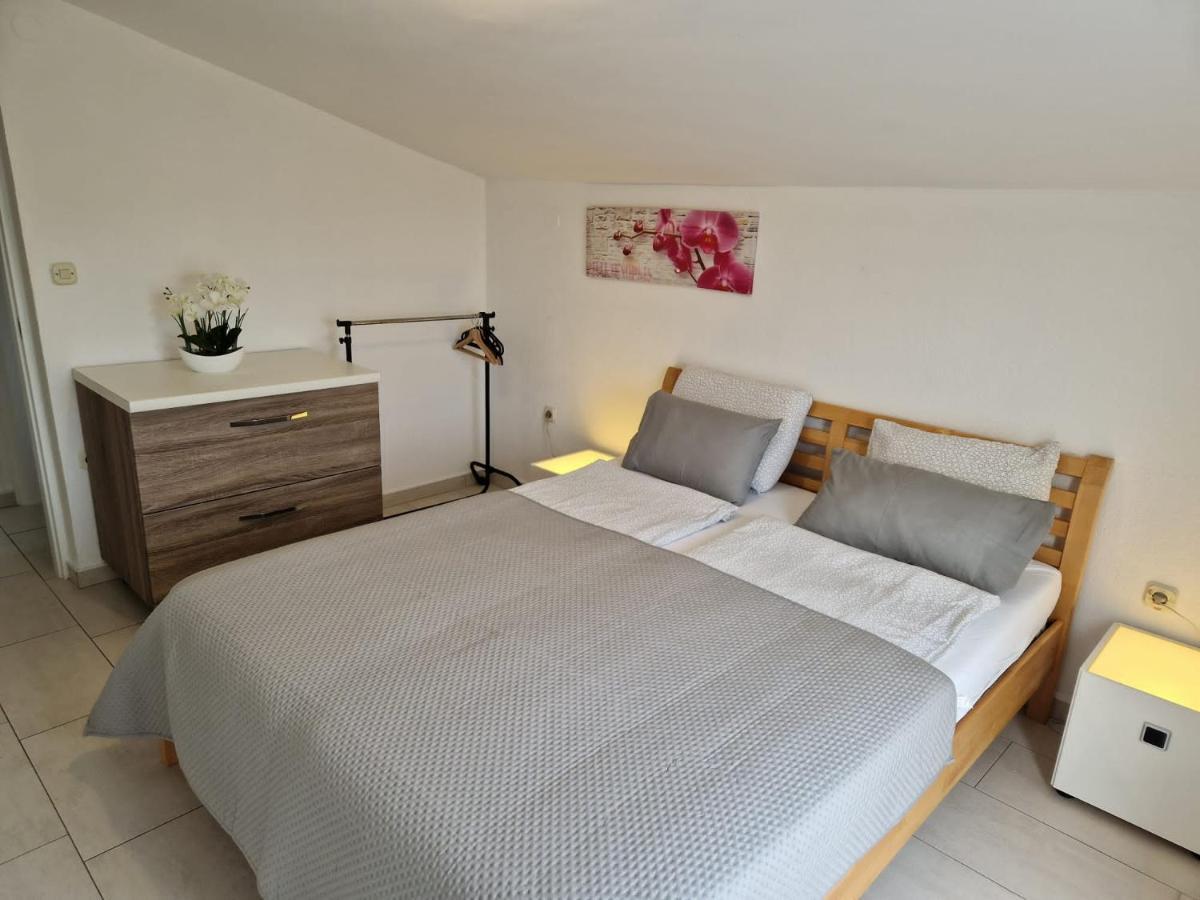 Apartment Vilic Pula Buitenkant foto
